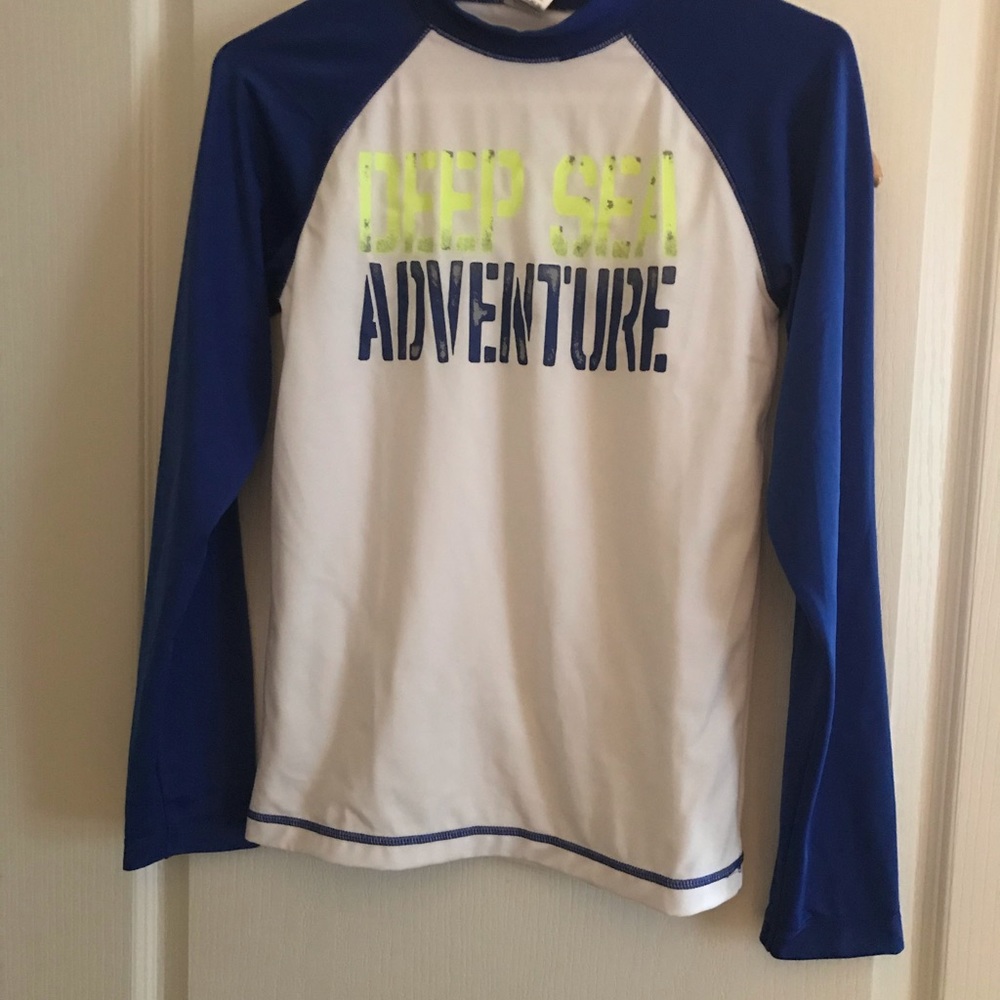 Boys Gymboree Rash Guard NWT